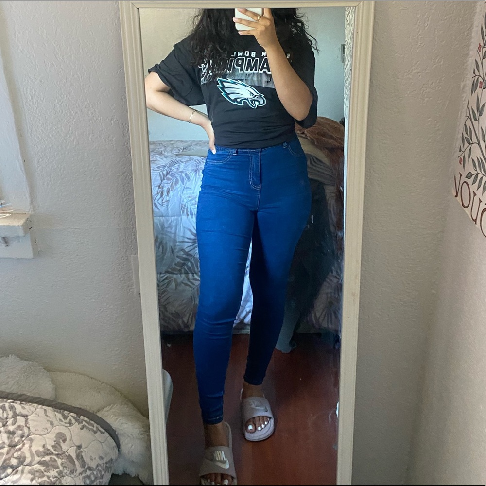 Dark skinny jeans